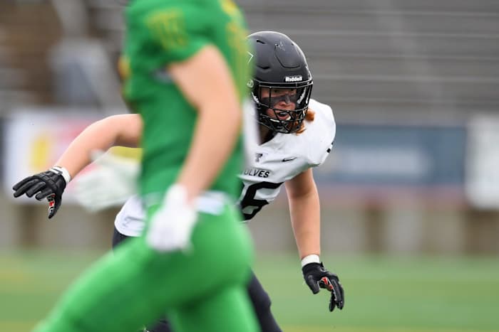 Tualatin.West-Linn.6A-football-semifinal.Leon-Neuschwander.16
